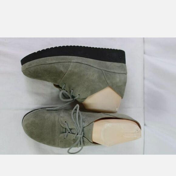 L'AMOUR DES PIEDS platform gray suede lace up shoes. Round toe. Size 7.5. - Picture 2 of 11
